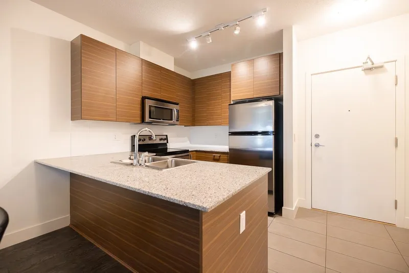 406 5788 SIDLEY STREET - photo 3 of 25