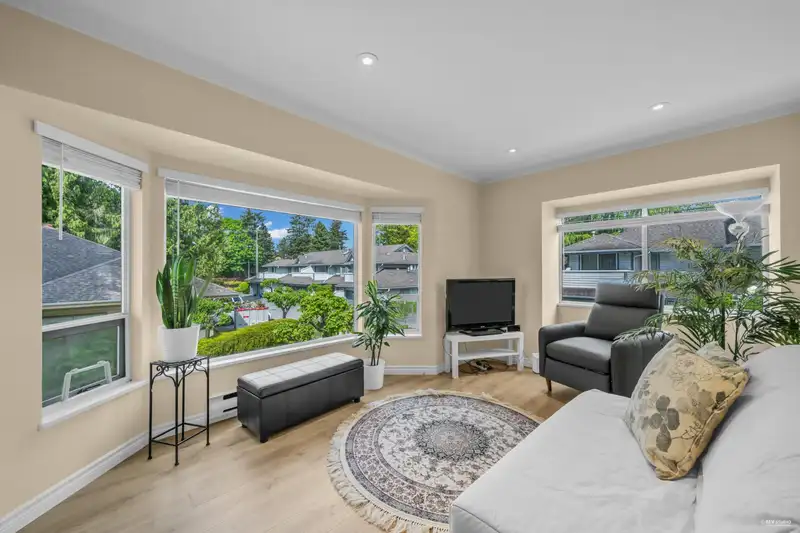 12 9965 151 STREET - photo 1 of 19