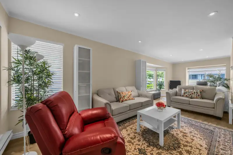 12 9965 151 STREET - photo 4 of 19