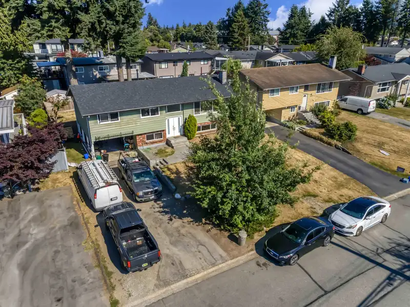 8270 118 STREET - photo 2 of 40