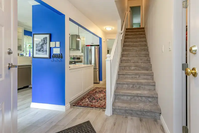 54 6537 138 STREET - photo 4 of 27