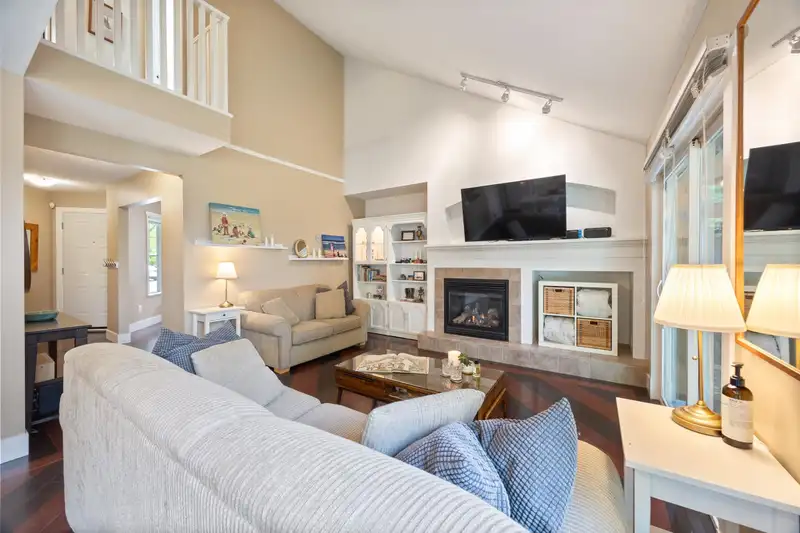 85 17097 64 AVENUE - photo 3 of 39