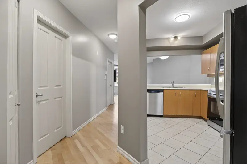 103 108 W ESPLANADE - photo 3 of 21