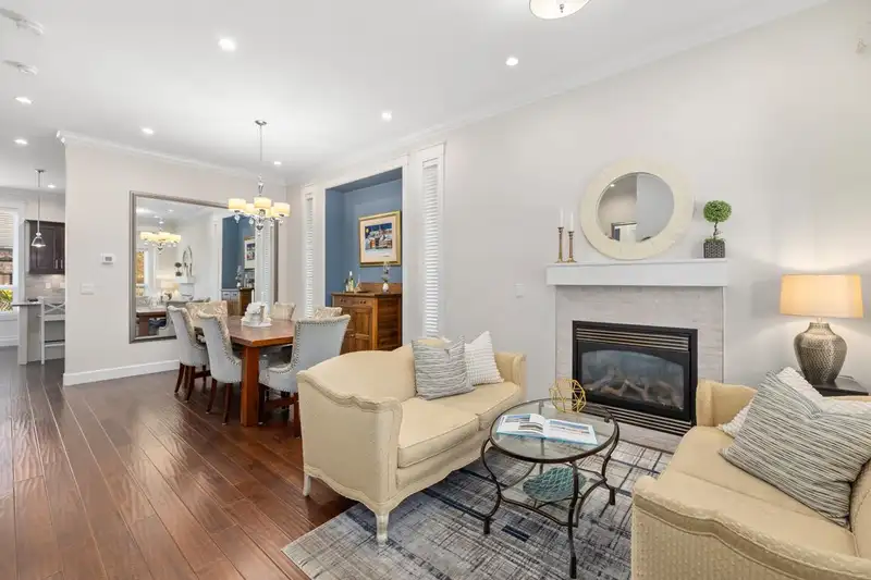 17371 1 AVENUE - photo 4 of 39
