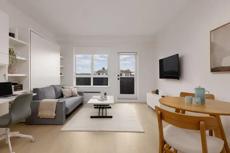 2450 GARDEN DRIVE - photo 1 of 23