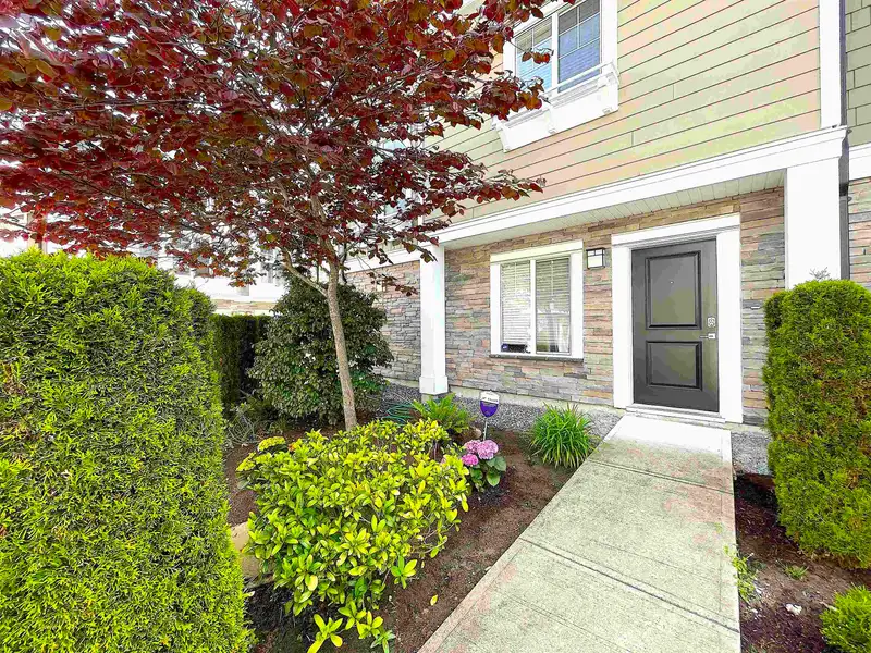 13 7686 209 STREET - photo 2 of 36