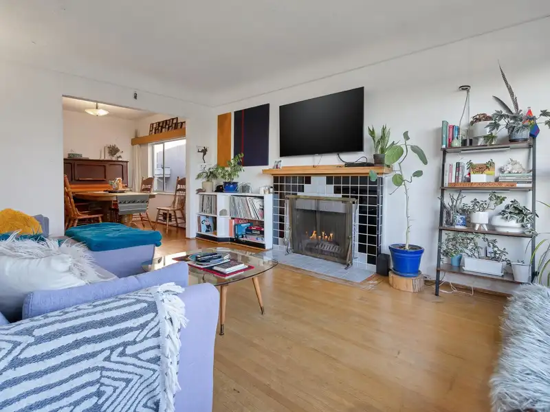 763 E 58TH AVENUE - photo 3 of 20
