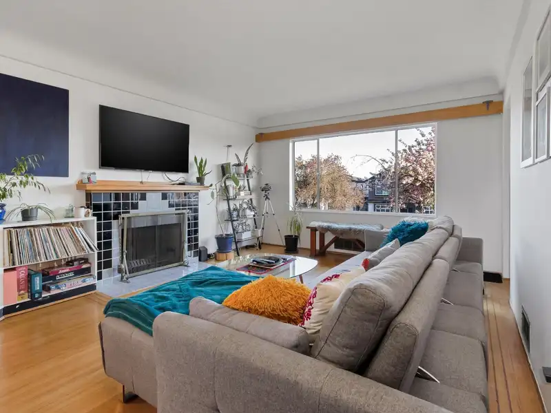 763 E 58TH AVENUE - photo 4 of 20