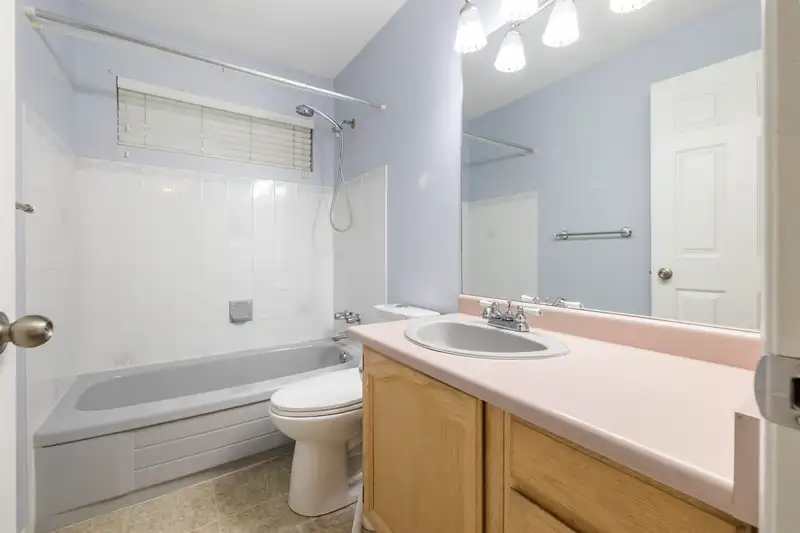 16122 92 AVENUE - photo 4 of 30