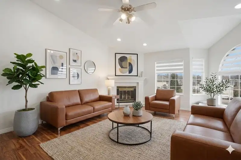 716 CRANE PLACE - photo 3 of 25