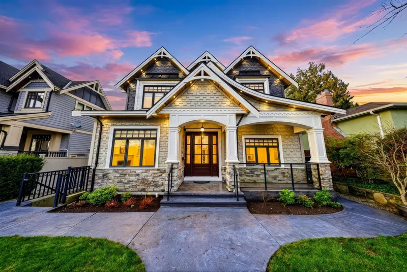 1919 DUBLIN STREET - photo 1 of 25