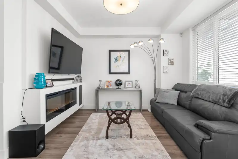 36 2825 159 STREET - photo 4 of 40