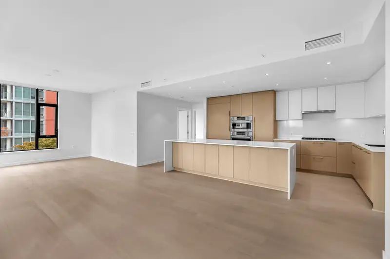 506 128 W 15TH STREET - photo 4 of 40