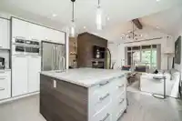 157 2853 HELC PLACE - thumbnail 10
