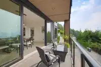4 36228 SANDRINGHAM DRIVE - thumbnail 15