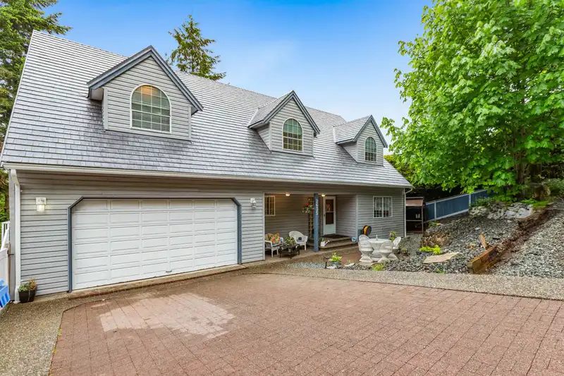 2635 ST GALLEN WAY - photo 2 of 40