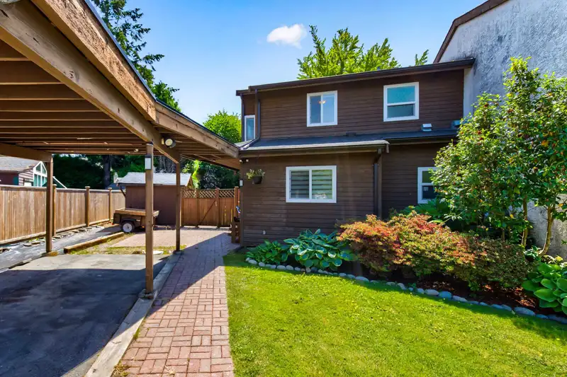 10660 WHISTLER COURT - photo 1 of 32