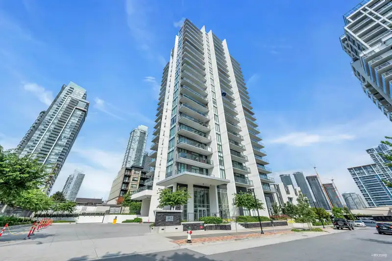 1704 4465 JUNEAU STREET - photo 1 of 24