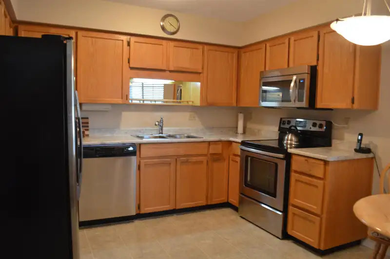 3 3055 TRAFALGAR STREET - photo 3 of 39