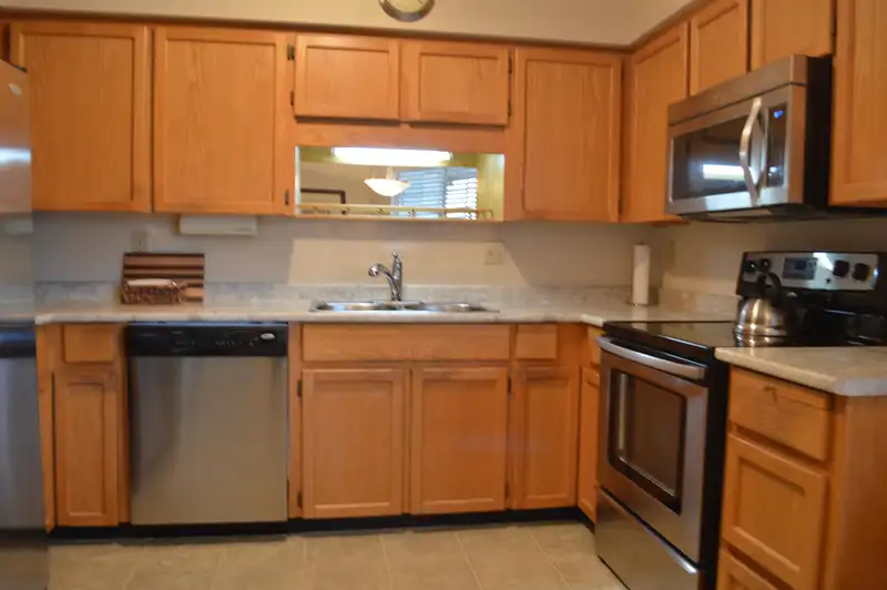3 3055 TRAFALGAR STREET - photo 4 of 39