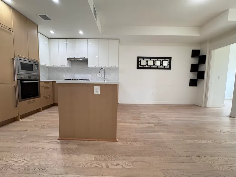 221 4033 MAY DRIVE - photo 3 of 17