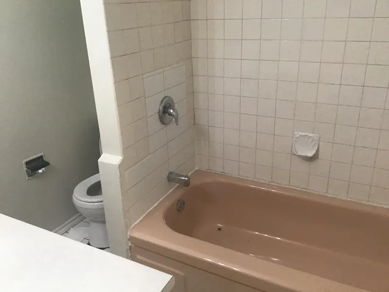 528 GREENWAY AVENUE - photo 4 of 9