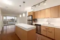 408 2770 SOPHIA STREET - thumbnail 2