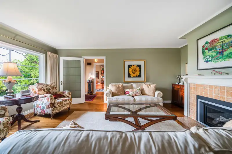 5638 MAPLE STREET - photo 4 of 16