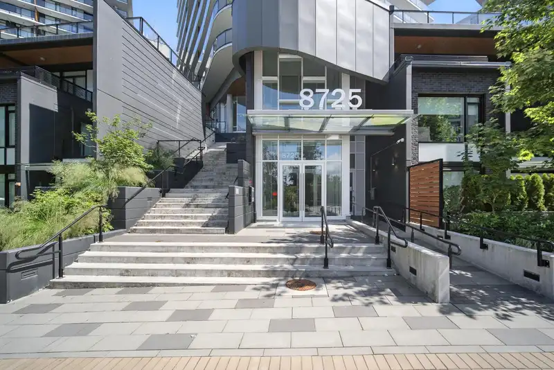 1106 8725 UNIVERSITY CRESCENT - photo 1 of 40