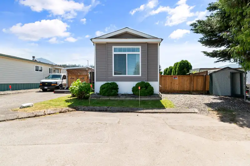 93 6338 VEDDER ROAD - photo 2 of 29