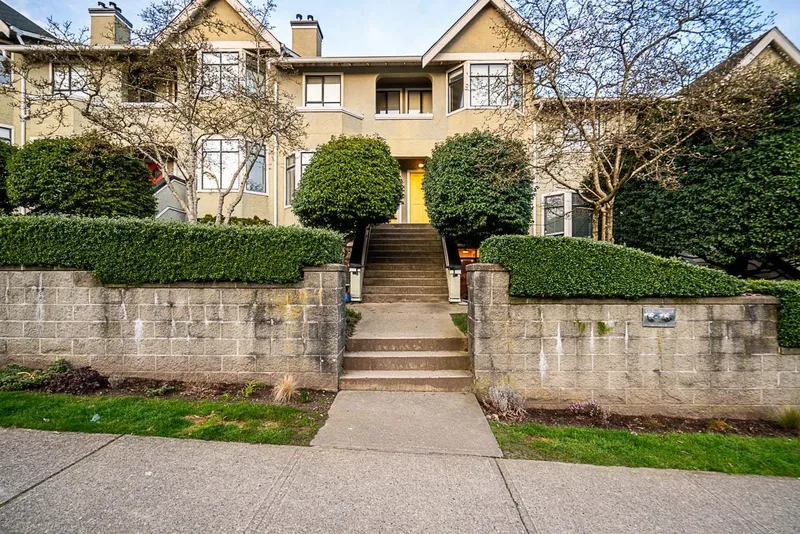 7 221 ASH STREET - photo 1 of 25