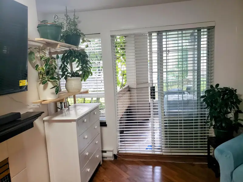 105 15268 105 AVENUE - photo 2 of 13