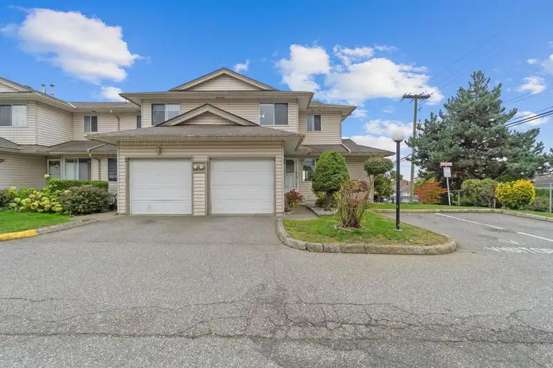 1 3070 TOWNLINE ROAD - photo 2 of 27