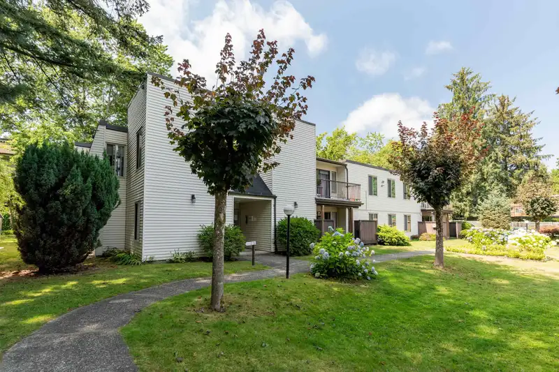 9 7115 134 STREET - photo 1 of 18