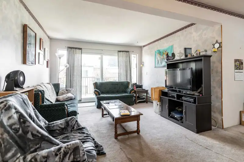 9 7115 134 STREET - photo 2 of 18