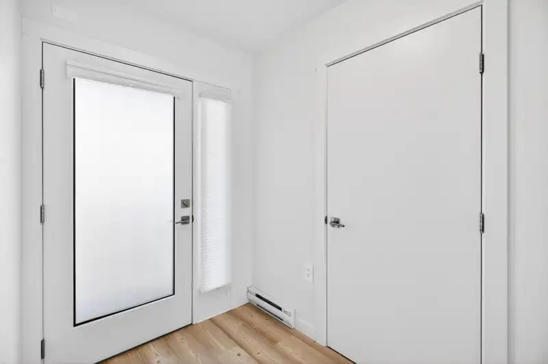 311 251 BOUNDARY BAY ROAD - photo 3 of 30