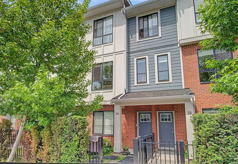 30 11556 72A AVENUE - photo 4 of 30