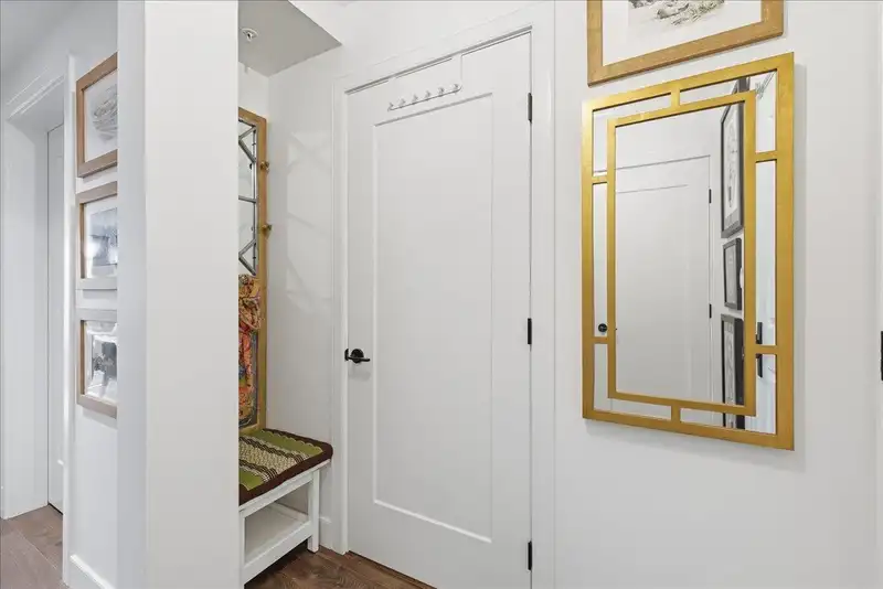 168 E 35TH AVENUE - photo 3 of 40