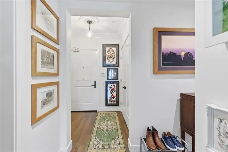 168 E 35TH AVENUE - photo 4 of 40