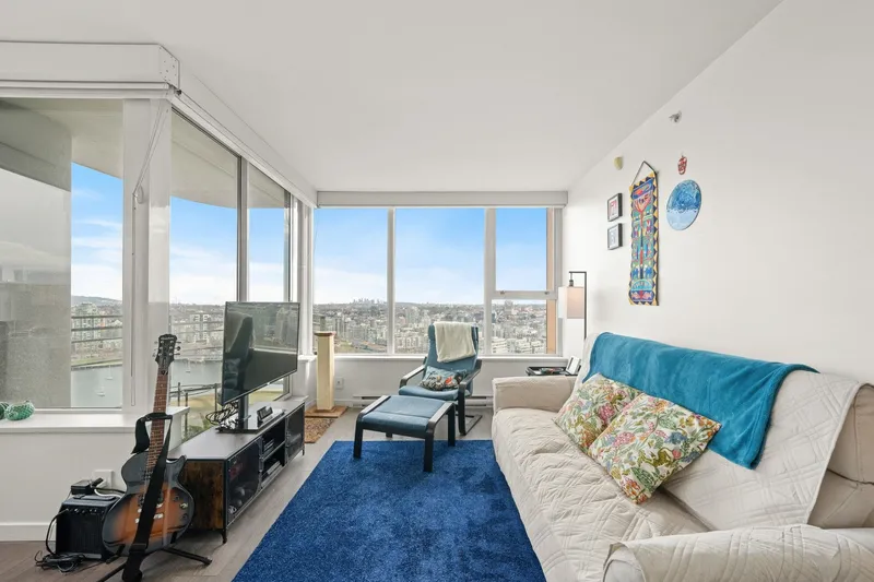 3302 33 SMITHE STREET - photo 3 of 25