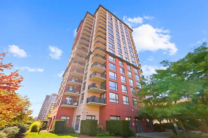1602 814 ROYAL AVENUE - photo 1 of 39