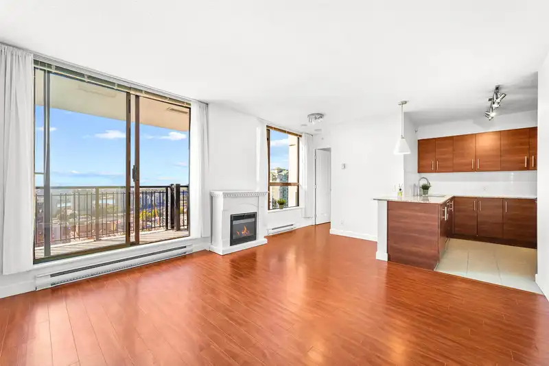 1602 814 ROYAL AVENUE - photo 4 of 39