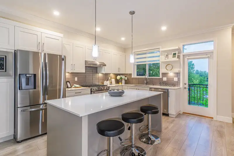 75 15665 MOUNTAIN VIEW DRIVE - photo 2 of 40