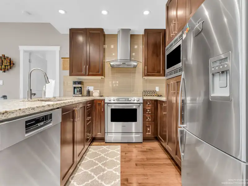 705 2950 PANORAMA DRIVE - photo 3 of 39