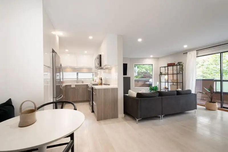 211 1930 W 3RD AVENUE - photo 1 of 21
