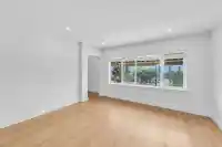 425 E 57TH AVENUE - thumbnail 5