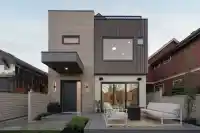 1 882 E 13 AVENUE - thumbnail 1