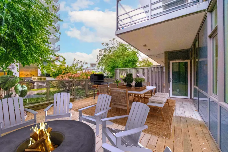 201 3451 SAWMILL CRESCENT - photo 2 of 25