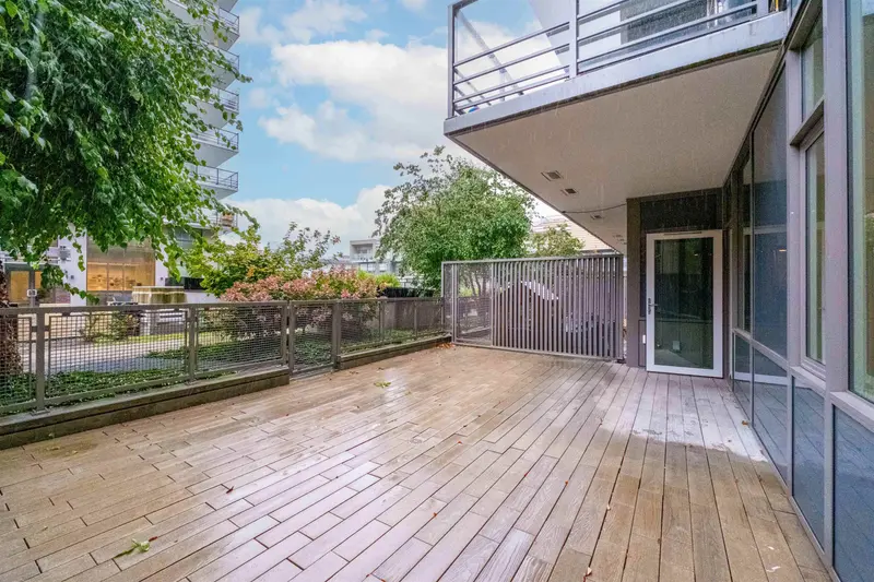 201 3451 SAWMILL CRESCENT - photo 4 of 25