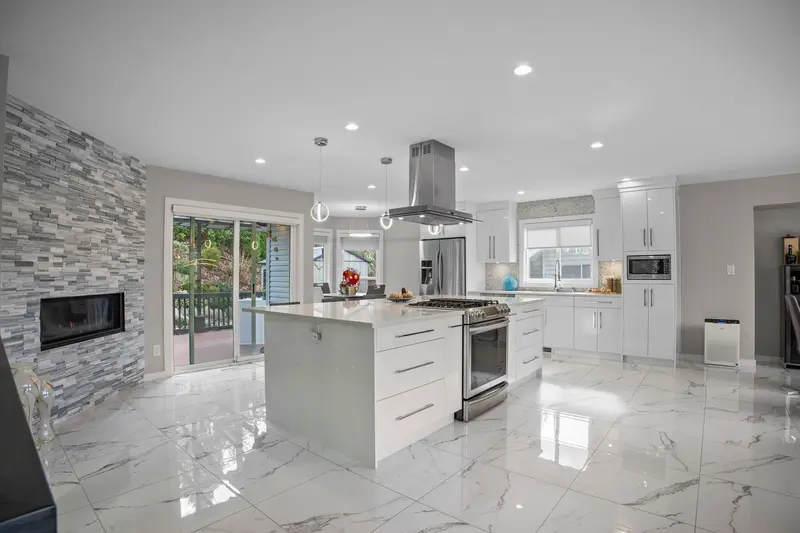 2268 NACHT AVENUE - photo 4 of 25